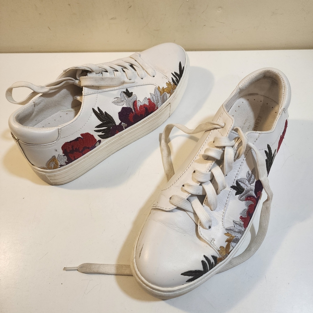 KENNETH COLE Abbey Women's White Floral Embroid Leather  Casual Sneakers size 8M